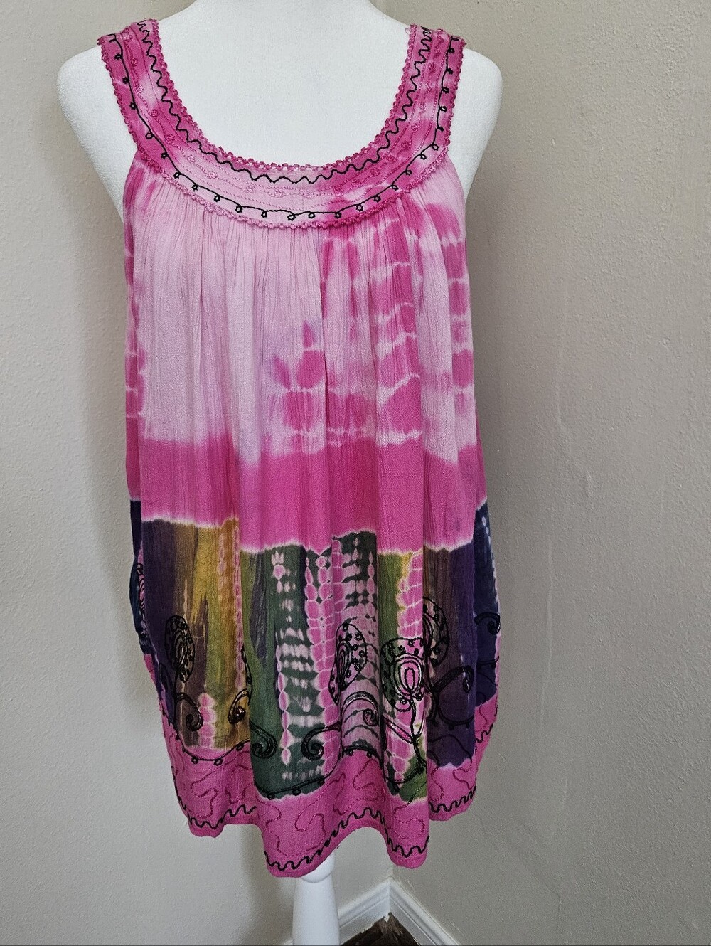 Shoreline Pink Tie-Dye Embroidered Sleeveless Tunic